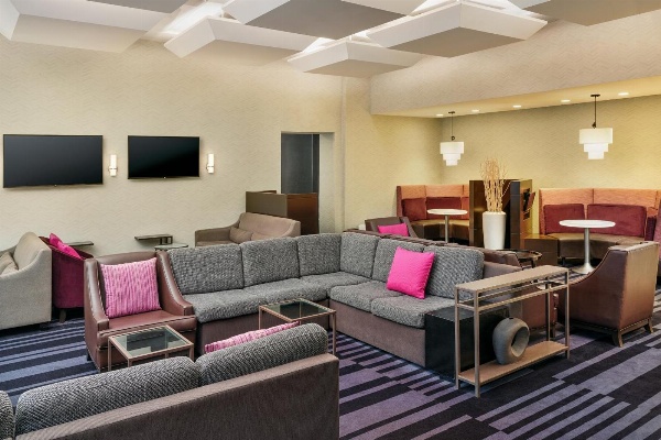 Courtyard by Marriott New York JFK Airport Main image